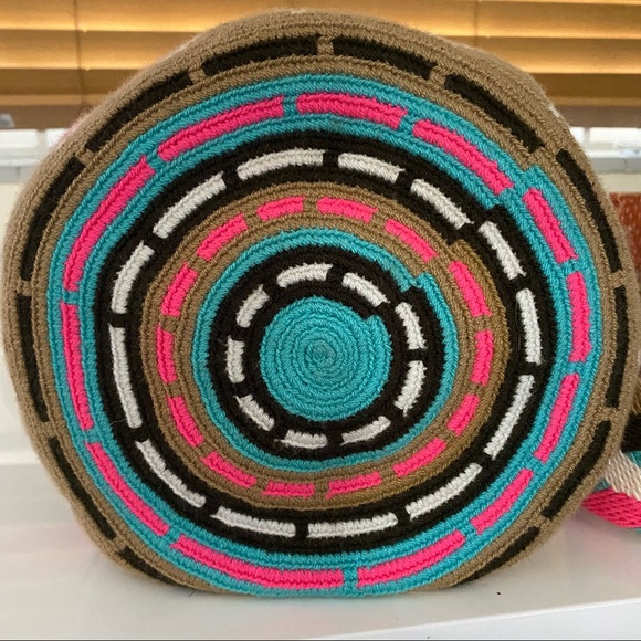 Colombian Wayuu Mochila Boho Cross body Bag - Picture 7 of 8